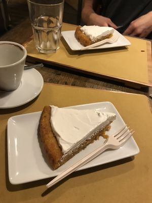 the best vegan carrot cake!!!! at Radicetonda - Via Spallanzani in Milan