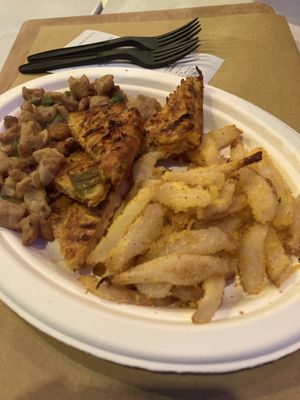 Big plate with 3 choices (11-12€)  at Radicetonda - Via Spallanzani in Milan