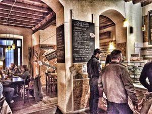 take a look at the blackboard at Radicetonda - Via Spallanzani in Milan