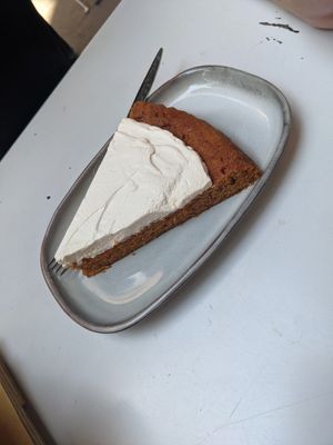 Carrot cake with light cream at Radicetonda - Via Spallanzani in Milan