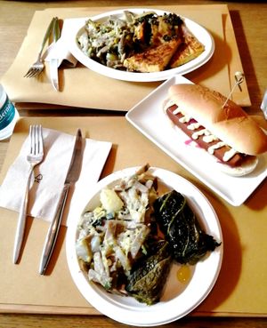 Lunch options with veggie hot dog at Radicetonda - Via Spallanzani in Milan