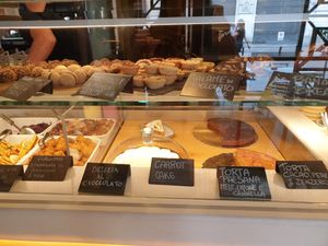 Display cabinet at Radicetonda - Via Spallanzani in Milan