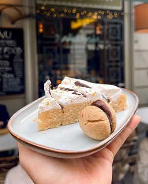  at Radicetonda - Via Spallanzani in Milan