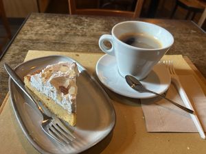 Carrot cake and Americano  at Radicetonda - Via Spallanzani in Milan
