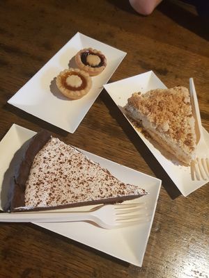 Very very tasty cakes at Radicetonda - Via Spallanzani in Milan