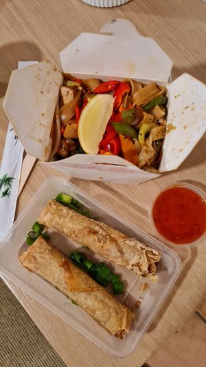 Mean Greens & Tofu + Spring Rolls at Chopstix  in Lorne