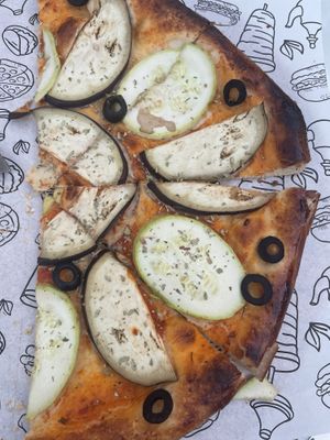 Vegetable pizza without cheese. Ask for extra sauce    at Chalet  in Bukhara