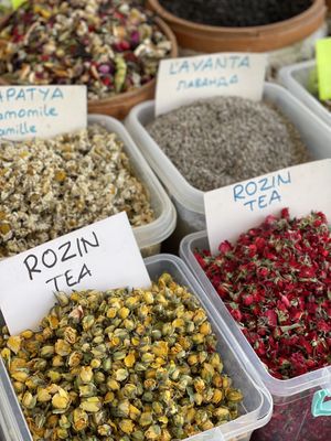Rose tea, chamomile and lavender tea  at Pazartesi Pazarı Oba in Antalya