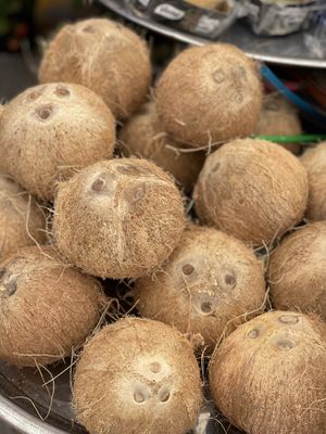 Coconuts   at Pazartesi Pazarı Oba in Antalya
