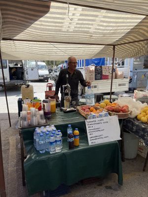 Orange and pomegranate juice  at Pazartesi Pazarı Oba in Antalya
