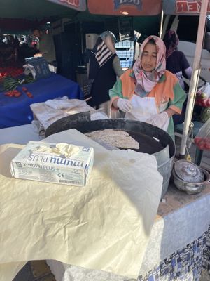 Gozleme station   at Pazartesi Pazarı Oba in Antalya