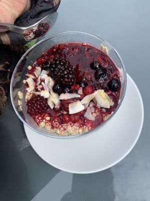 Porridge made with oat milk, with berries and jam   at Cafe Spirit in Siofok
