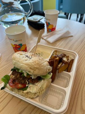  at Comptoir Alimentaire Végétalien FunnYummy in Sherbrooke