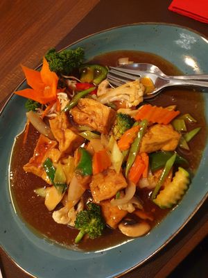 Wokgemüse with tofu (they serve it with rice) at Asia Restaurant Lotus in Wasserburg