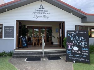 Frontage  at Manna Haven in Byron Bay