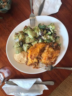 Vegan deliciousness  at Manna Haven in Byron Bay