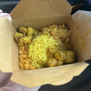 regular lunch box   at Blue Lotus Temple in Woodstock