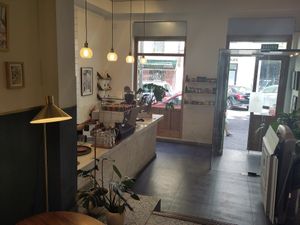 Entrance at Café Tamar in Madrid