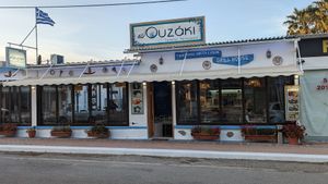 Very popular Greek restaurant with vegan options s at Taverna Ouzaki in Rhodes