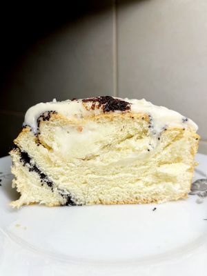 Vegan bun with poppy seeds and lemon cream at 2022_bak in Yerevan