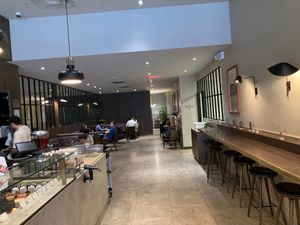 Roomy cafe  at Ole & Steen - Union Square in New York City