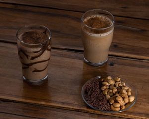 Moka latte y café latte frío ☕😃 at Gordiveganos in Playa Del Carmen