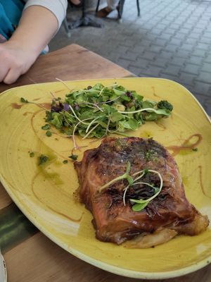 Crust baked tofu at Sunmoon - Septemvri in Sofia