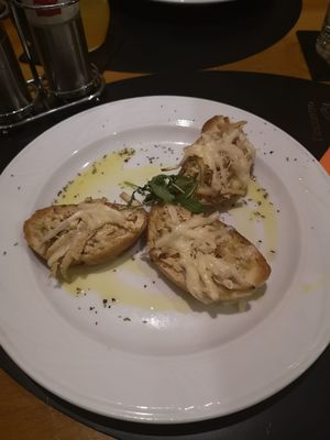 Bruschetta with tofu at L'Incontro in Karlsruhe