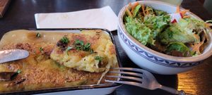 Dibbelabbes und Gartenalat als Tapas at Hilde & Heinz in Saarbrucken