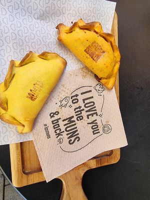 Vegan empanadas at Las Muns in Alicante