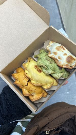 Two vegan options (on the left) #Veganuary at Las Muns in Alicante