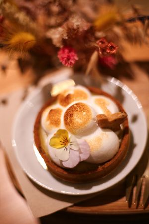 La tartelette citron meringuée at Michel MaBelle Saint Pierre in Bordeaux