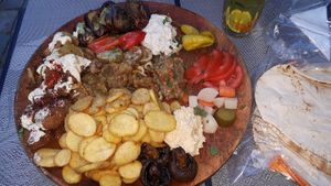 Number 141: Makali - Teller für zwei Person. at Vegano Mezo in Berlin