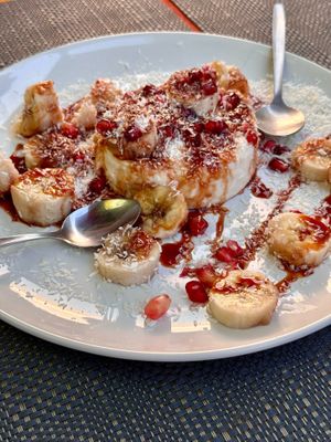 desert for free from the nice owner at Vegano Mezo in Berlin