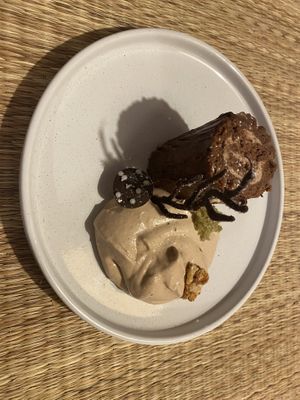   at Green Moustache in Gradil