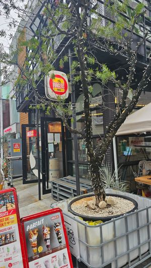  at BURGERS TOKYO in Tokyo