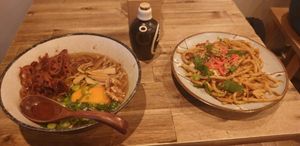 Vegan ramen and vegan curry at Neko Ramen Green in Paris
