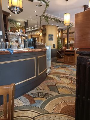  at Café Benjamin in Paris