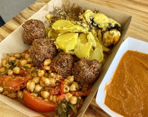 Delicious combination plate (4 choices) at Giri Kana Cafe in Southport