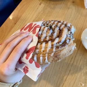 Je ne saurai pas vraiment décrire cette pâtisserie mais c’était vraiment délicieux! Pour un prix de 3,50€ ça valait le coup.  at Anker - Lindhofstraße in Salzburg