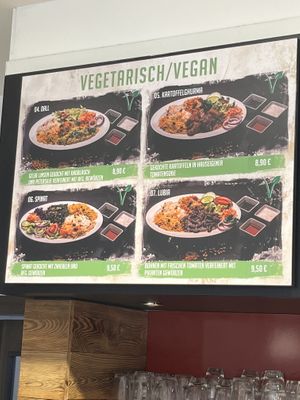 Hauptspeisen vegan  at Wunderling in Frankfurt