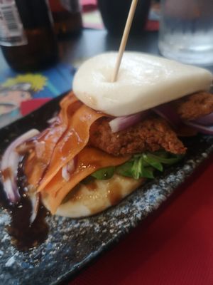 Bao con "pollo" veg at Chakramen  in Padua