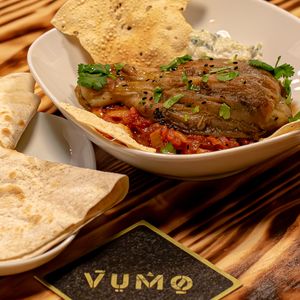 Beringela at VÜMO in Porto