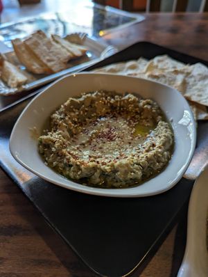 Babaganoush at VÜMO in Porto