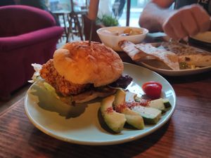 Bun at VÜMO in Porto