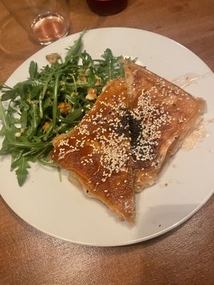 Feta w honeyy  at VÜMO in Porto