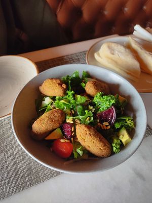 Chickpea croquette salad (no cheese) at Celajes at Hotel Belmar in Monteverde