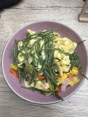 Eigene Kreation: hausgemachte tagliatelle aglio e olio mit Queller   at Bella Ciao in Wittdun