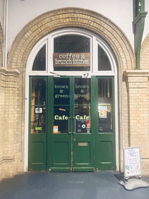 Brown & Green, Crystal Palace   at Brown & Green - Crystal Palace station in South East London
