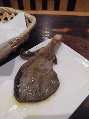 Setas de Albacete a la plancha #Veganuary at Cafe & Bar Bohemio in La Palma